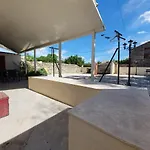 Σπίτι διακοπών Maison De Village Atypique 8-10 Pers Saint-Gervasy