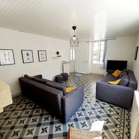Сasa de vacaciones Maison De Village Atypique 8-10 Pers