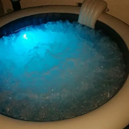 Maison De Village Atypique 8-10 Pers