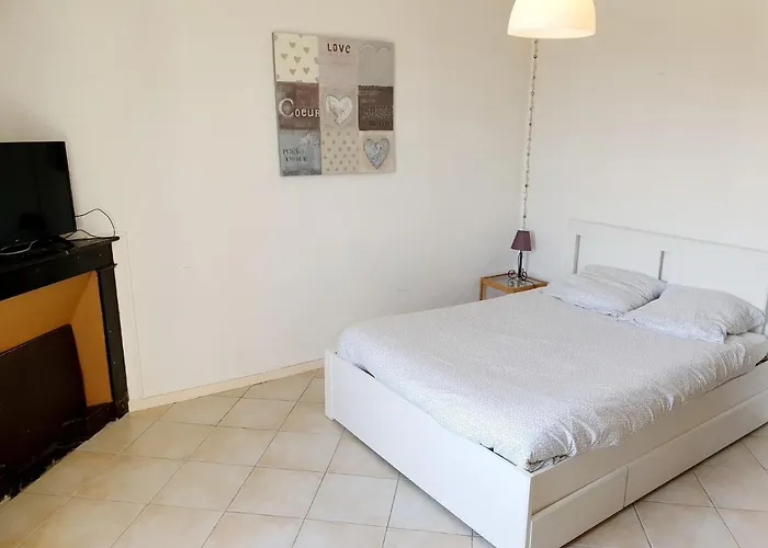 Maison De Village Atypique 8-10 Pers * Saint-Gervasy