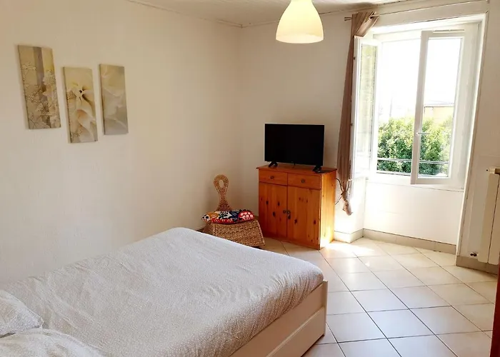 Maison De Village Atypique 8-10 Pers Feriehus Saint-Gervasy